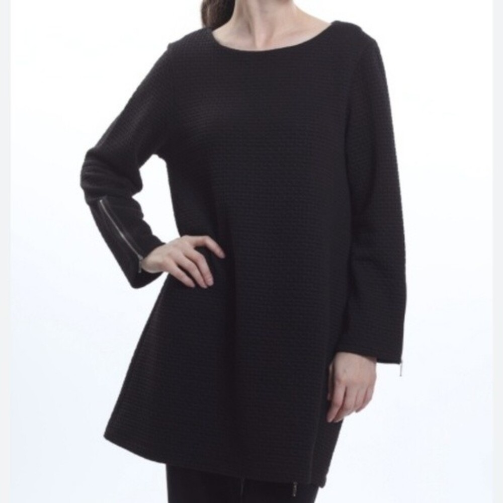 Lexi A-line Tunic by Chalet et CeCi Black Size M